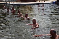 Bild: Erste Weltmeister im Brustr&uuml;ckw&auml;rtsschwimmen