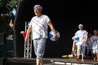 Bild: Publikumsmagnet Bademodenschau