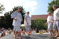 Bild: Publikumsmagnet Bademodenschau