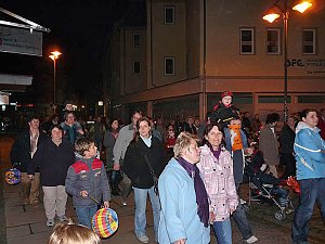 Bild: Fliegende Maschinen am Weinberg