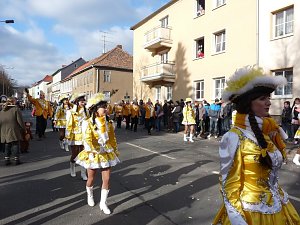 Bild: Fliegende Maschinen am Weinberg