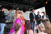 Sehr erfolgreicher Start des Weinfests Bild: Sehr erfolgreicher Start des Weinfests