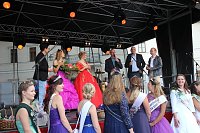 Sehr erfolgreicher Start des Weinfests Bild: Sehr erfolgreicher Start des Weinfests