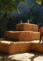 Auch in Dietenborn wird gefeiert Bild: Auch in Dietenborn wird gefeiert