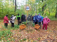 Bild: Behindertenverband an der Mutterblutbuche