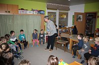 Vorlesen bei Junioren und Senioren Bild: Vorlesen bei Junioren und Senioren