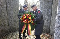 Der Opfer von Gewalt und Kriegen gedacht Bild: Der Opfer von Gewalt und Kriegen gedacht
