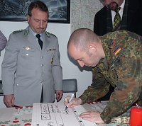 Bild: Spende an Sondersh&auml;user Tafel