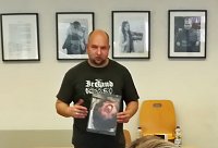 Bild: Lesung aus Buch: Zone C