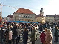 Er gegen Sie! Bild: Er gegen Sie!