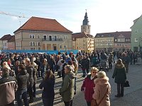 Er gegen Sie! Bild: Er gegen Sie!