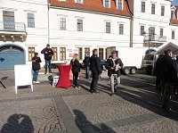Er gegen Sie! Bild: Er gegen Sie!