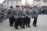 Vereidigung auf dem Markt Bild: Vereidigung auf dem Markt