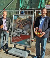 Bild: Ostereier an Klein und Gro&szlig; verteilt