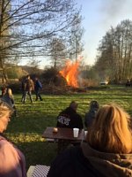 Osterfeuer am Bebraer Teich Bild: Osterfeuer am Bebraer Teich