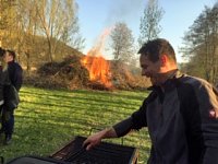 Osterfeuer am Bebraer Teich Bild: Osterfeuer am Bebraer Teich