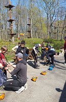 Feriengruppe auch zum Klettern im Freizeitpark Possen” Bild: Feriengruppe auch zum Klettern im Freizeitpark Possen”