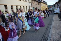 27. Fliederfest eröffnet - Verabschiedung Fliederkönigin Bild: 27. Fliederfest eröffnet - Verabschiedung Fliederkönigin