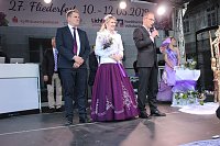 27. Fliederfest eröffnet - Verabschiedung Fliederkönigin Bild: 27. Fliederfest eröffnet - Verabschiedung Fliederkönigin
