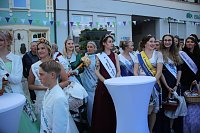 27. Fliederfest eröffnet - Verabschiedung Fliederkönigin Bild: 27. Fliederfest eröffnet - Verabschiedung Fliederkönigin