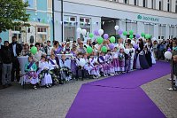 27. Fliederfest eröffnet - Verabschiedung Fliederkönigin Bild: 27. Fliederfest eröffnet - Verabschiedung Fliederkönigin