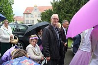 Fliederparade mit Schirm Bild: Fliederparade mit Schirm