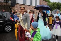 Fliederparade mit Schirm Bild: Fliederparade mit Schirm