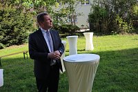 Schiefer Turm übergeben Bild: Schiefer Turm übergeben