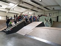 Auf dem Skateboard in die Osterferien Bild: Auf dem Skateboard in die Osterferien