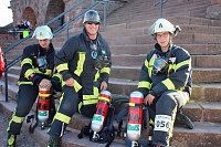 Feuerwehrleute stürmen Kyffhäuserdenkmal Bild: Feuerwehrleute stürmen Kyffhäuserdenkmal