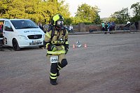 Feuerwehrleute stürmen Kyffhäuserdenkmal Bild: Feuerwehrleute stürmen Kyffhäuserdenkmal