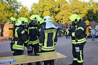 Feuerwehrleute stürmen Kyffhäuserdenkmal Bild: Feuerwehrleute stürmen Kyffhäuserdenkmal