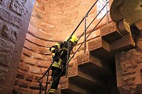 Feuerwehrleute stürmen Kyffhäuserdenkmal Bild: Feuerwehrleute stürmen Kyffhäuserdenkmal