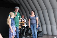 Spenden für sechs Vereine Bild: Spenden für sechs Vereine