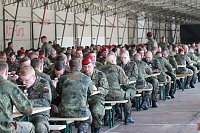 Bild: Soldaten aus vier Standorten