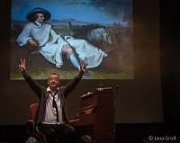 Ein Mann allein am Klavier Bild: Ein Mann allein am Klavier