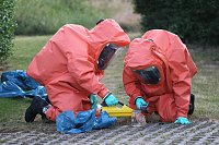 Weißes Pulver sorgt für Aufregung Bild: Weißes Pulver sorgt für Aufregung