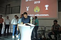 Bild: Fu&szlig;baller geehrt