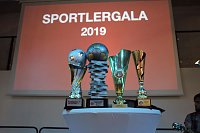Bild: Fu&szlig;baller geehrt