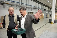 Bild: Spende f&uuml;r Loh-Orchester und neuste Technologien