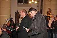 Bild: Friedensgebet mit Friedensmarsch
