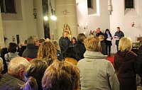 Bild: Friedensgebet mit Friedensmarsch