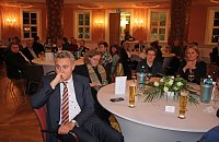 Absolventen für ausgezeichnete Ausbildungsergebnisse geehrt Bild: Absolventen für ausgezeichnete Ausbildungsergebnisse geehrt