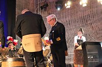 Bild: Zwei Mal Ehrenarschleder verliehen