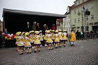 Rosenmontag auf dem Markt Sondershausen Bild: Rosenmontag auf dem Markt Sondershausen