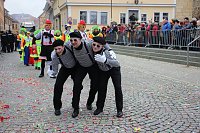 Rosenmontag auf dem Markt Sondershausen Bild: Rosenmontag auf dem Markt Sondershausen