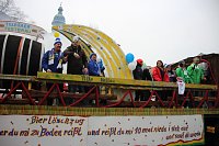 Rosenmontag auf dem Markt Sondershausen Bild: Rosenmontag auf dem Markt Sondershausen