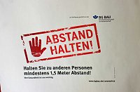 Schüler nähen im Praxisunterricht Masken Bild: Schüler nähen im Praxisunterricht Masken
