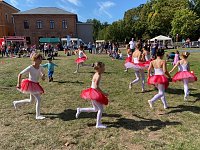 Die Eleven des Tanzstudio Radeva bereicherten das Programm zum Kindertag in Sondershausen Bild: Die Eleven des Tanzstudio Radeva bereicherten das Programm zum Kindertag in Sondershausen