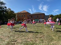 Die Eleven des Tanzstudio Radeva bereicherten das Programm zum Kindertag in Sondershausen Bild: Die Eleven des Tanzstudio Radeva bereicherten das Programm zum Kindertag in Sondershausen